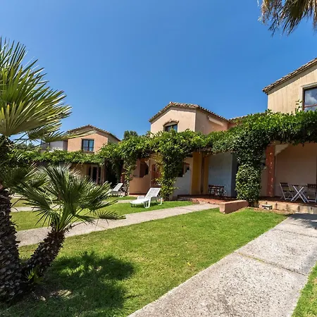 Isa-residence With Swimming-pool In Santa Margherita Di Pula, With Air Conditioning And Private Outdoor Space At Only 250 M From The *