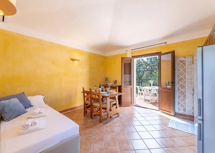 Isa-residence With Swimming-pool In Santa Margherita Di Pula, With Air Conditioning And Private Outdoor Space At Only 250 M From The Apartahotel 3*