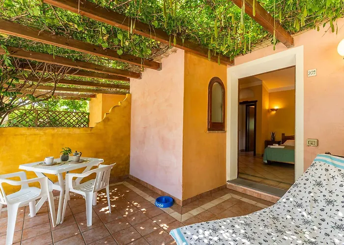 Isa-residence With Swimming-pool In Santa Margherita Di Pula, With Air Conditioning And Private Outdoor Space At Only 250 M From The 3* Santa Margherita di Pula